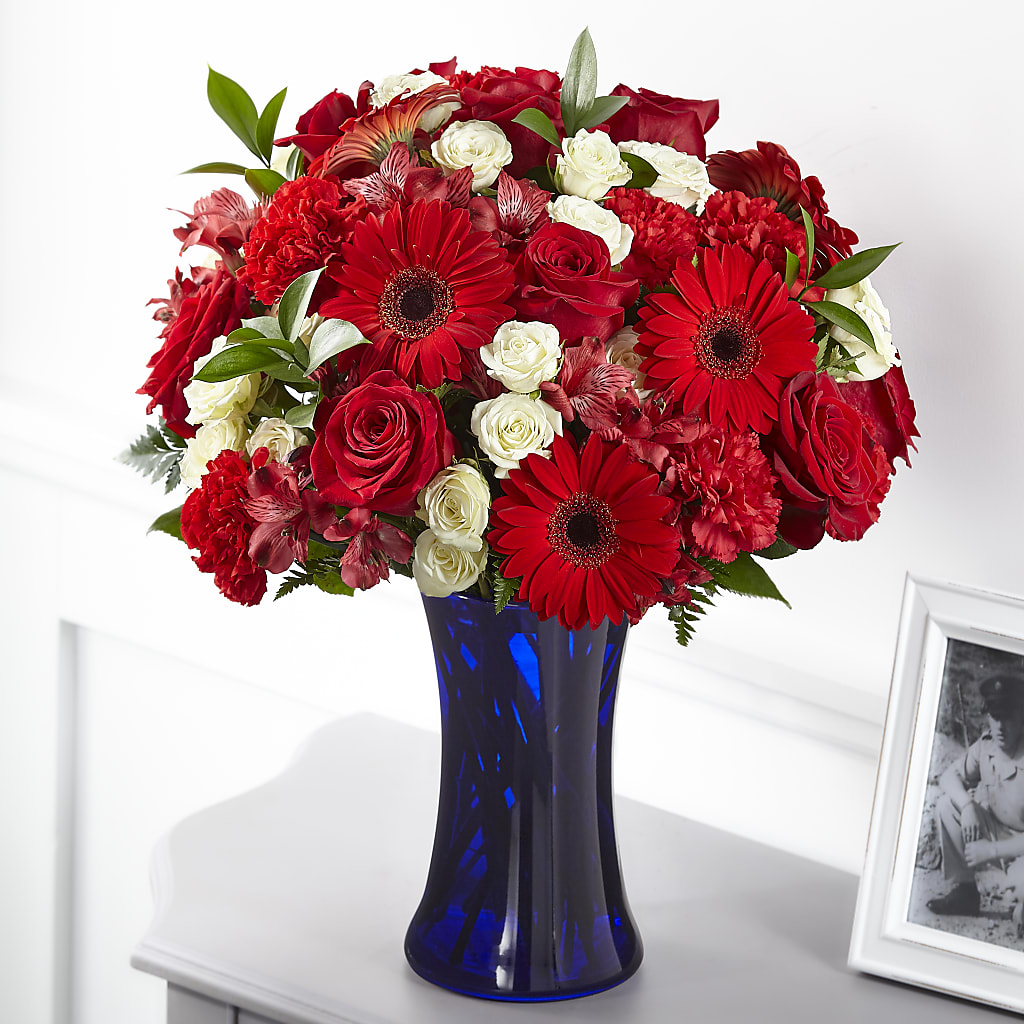 Hearts Embrace Bouquet – Jerome Florist, Bronx NY