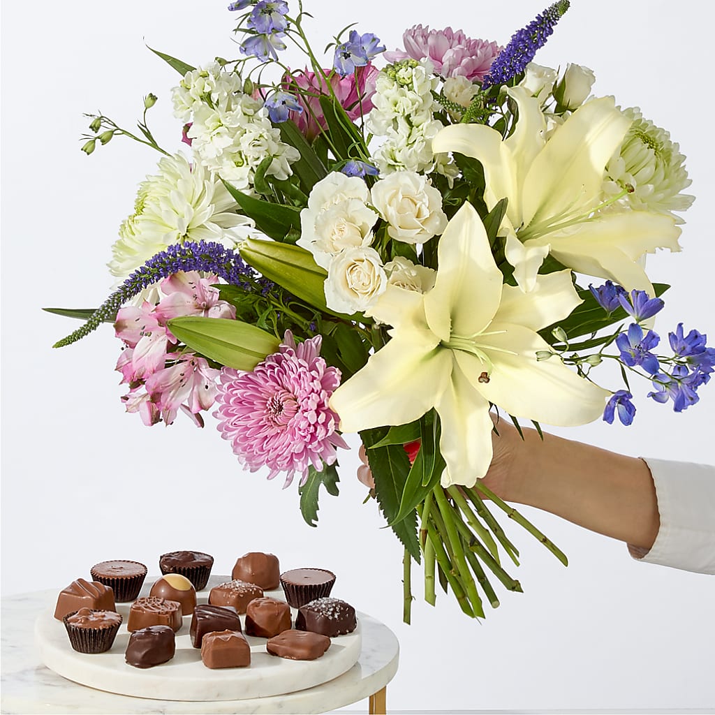 Winter Celebration Bouquet –  Jerome Florist, Bronx NY