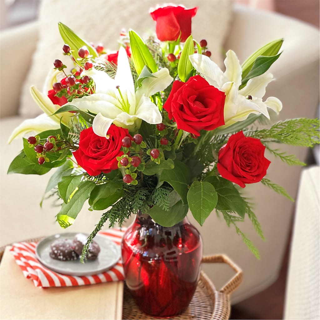 Evergreen Delight Bouquet –  Jerome Florist, Bronx NY