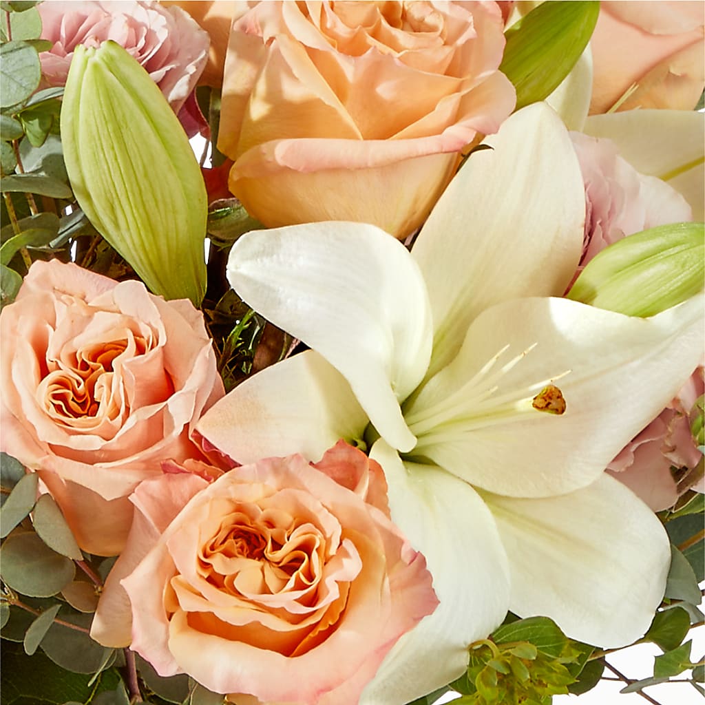 Grapefruit Splash Bouquet –  Jerome Florist, Bronx NY